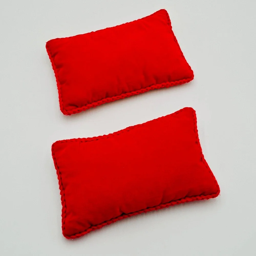 Vintage Christmas Needlepoint Pillows Joy Noel Set of 2 Red Green Cream  6x10